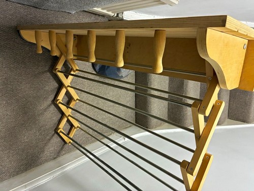 Foldable wooden stairway - foldable,